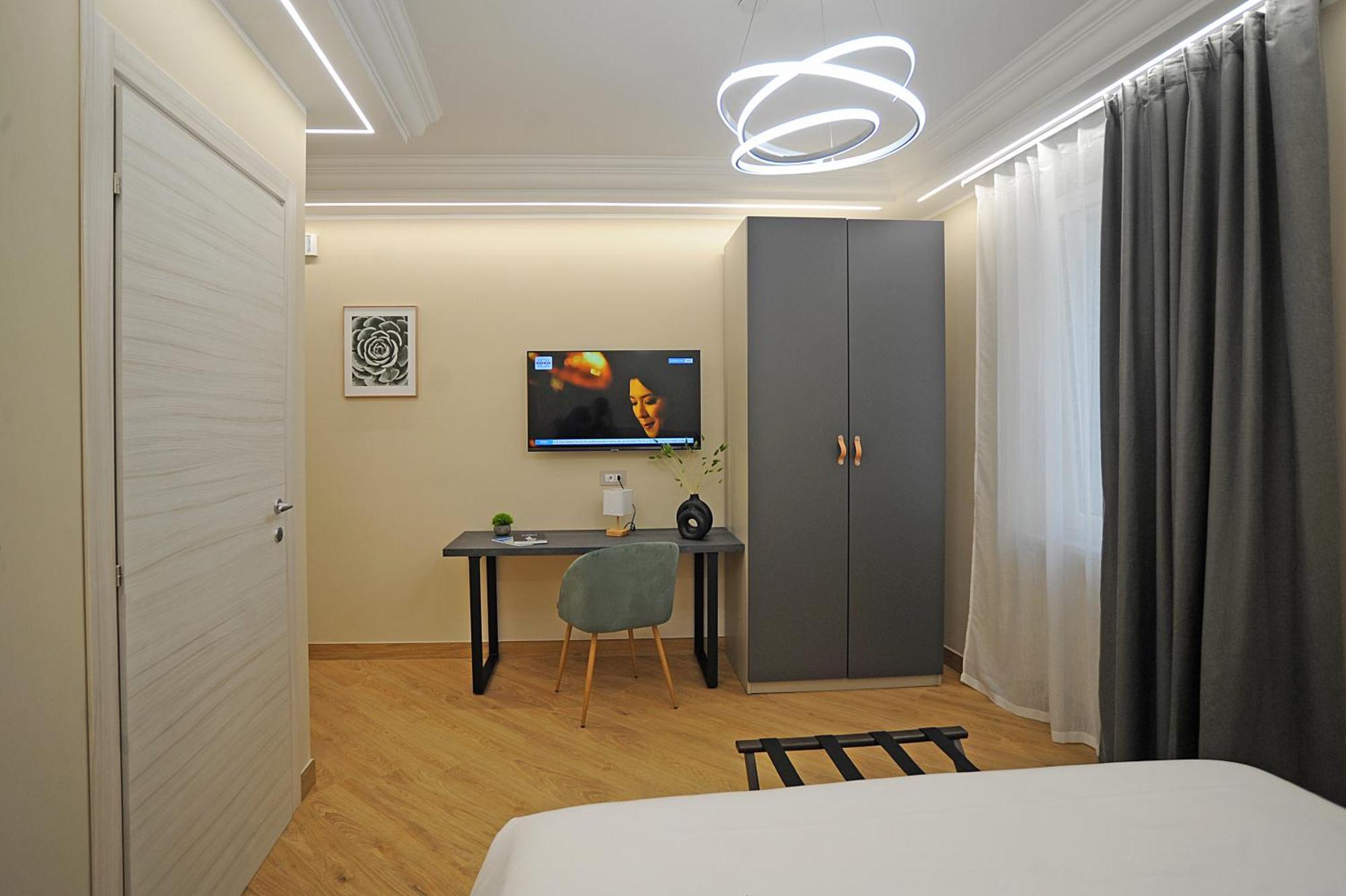 Mom Apartment Rooms&Suites Tivoli Exteriér fotografie